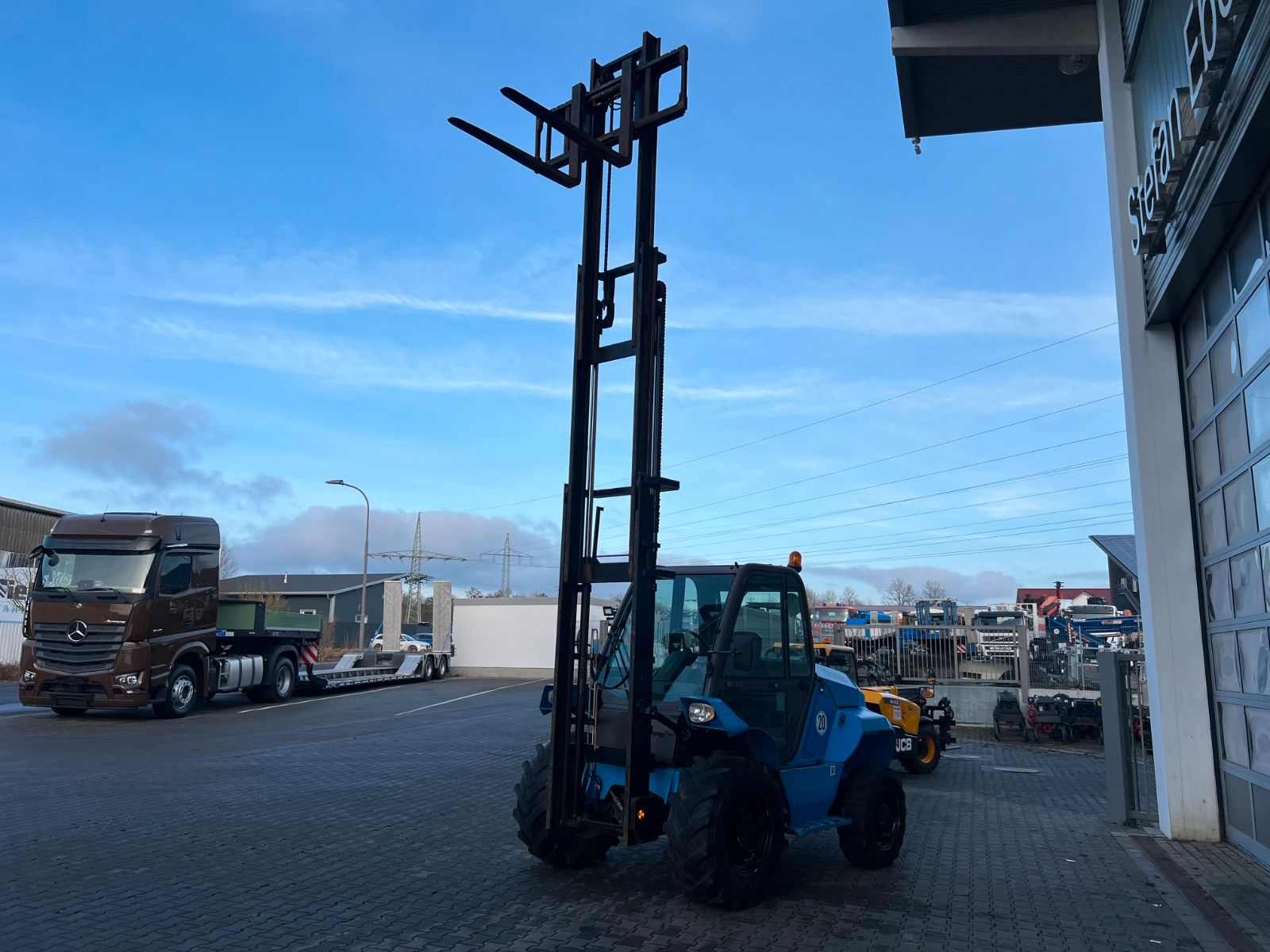 Fahrzeugabbildung Manitou M30-4 / nur: 2.931h / SS / Allrad / 5,3m Hubhöhe