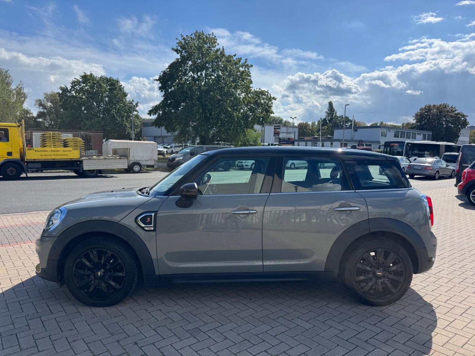 MINI Countryman S (Cooper)