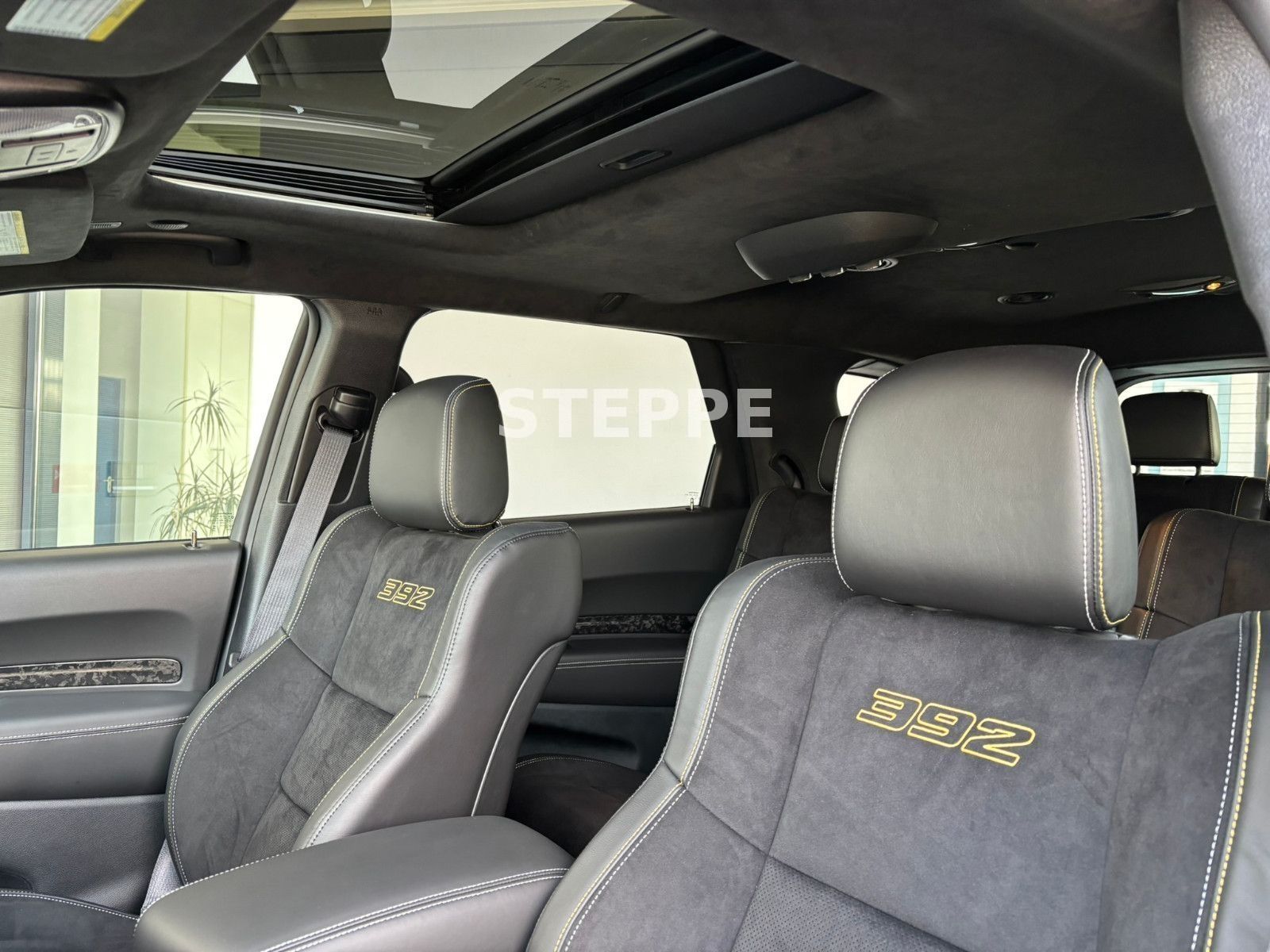 Dodge Durango SRT AWD 6,4 V8  AlcHEMY 6 Sitzer