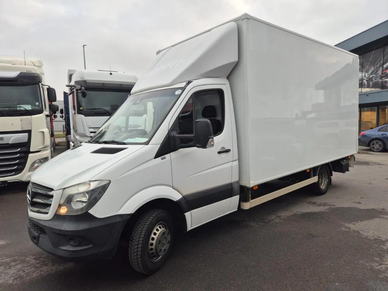 Mercedes-Benz SPRINTER 516 CDI