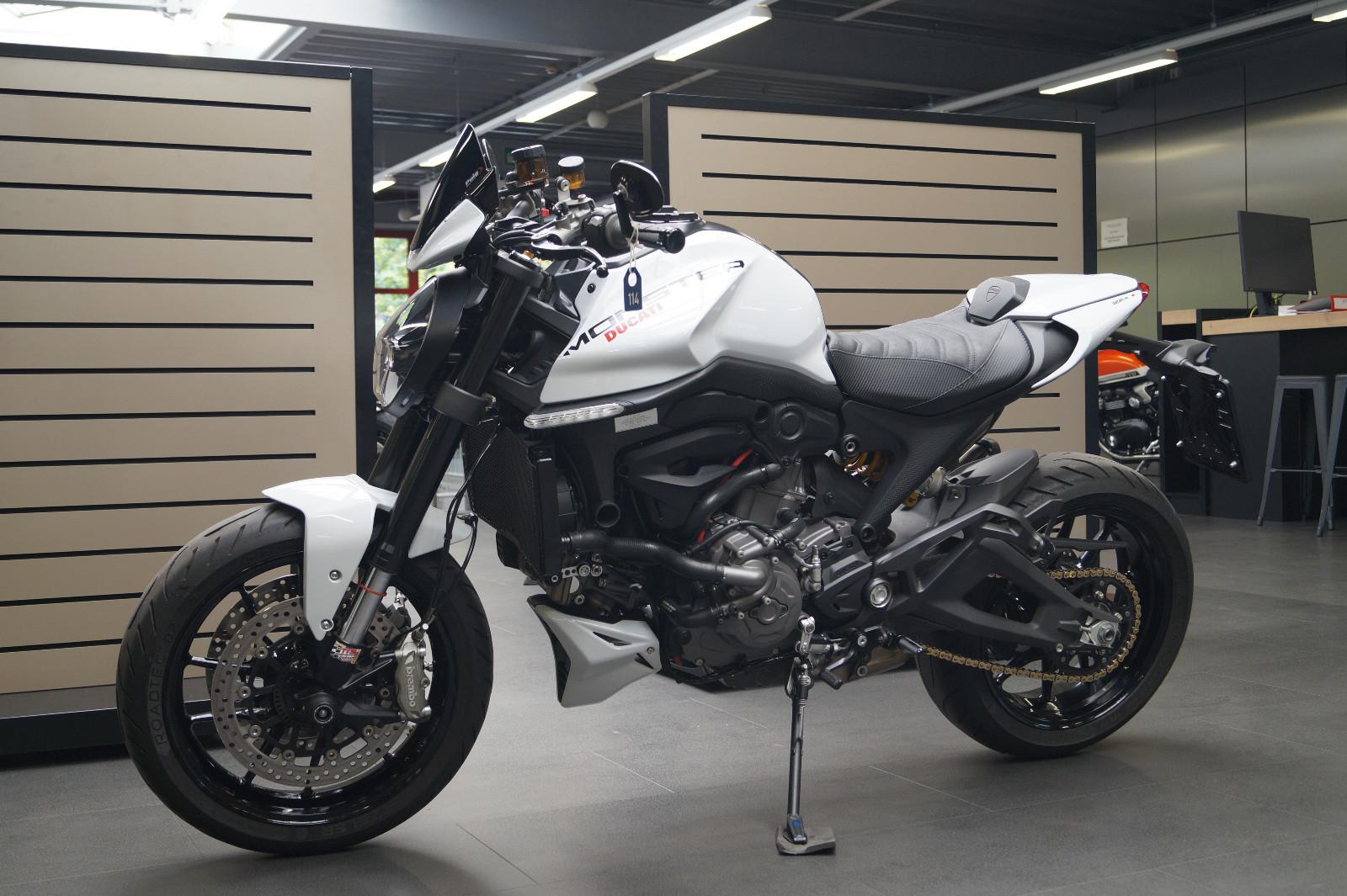 Ducati Monster +PLUS +Öhlins +11 Extras **SERVICE NEU**