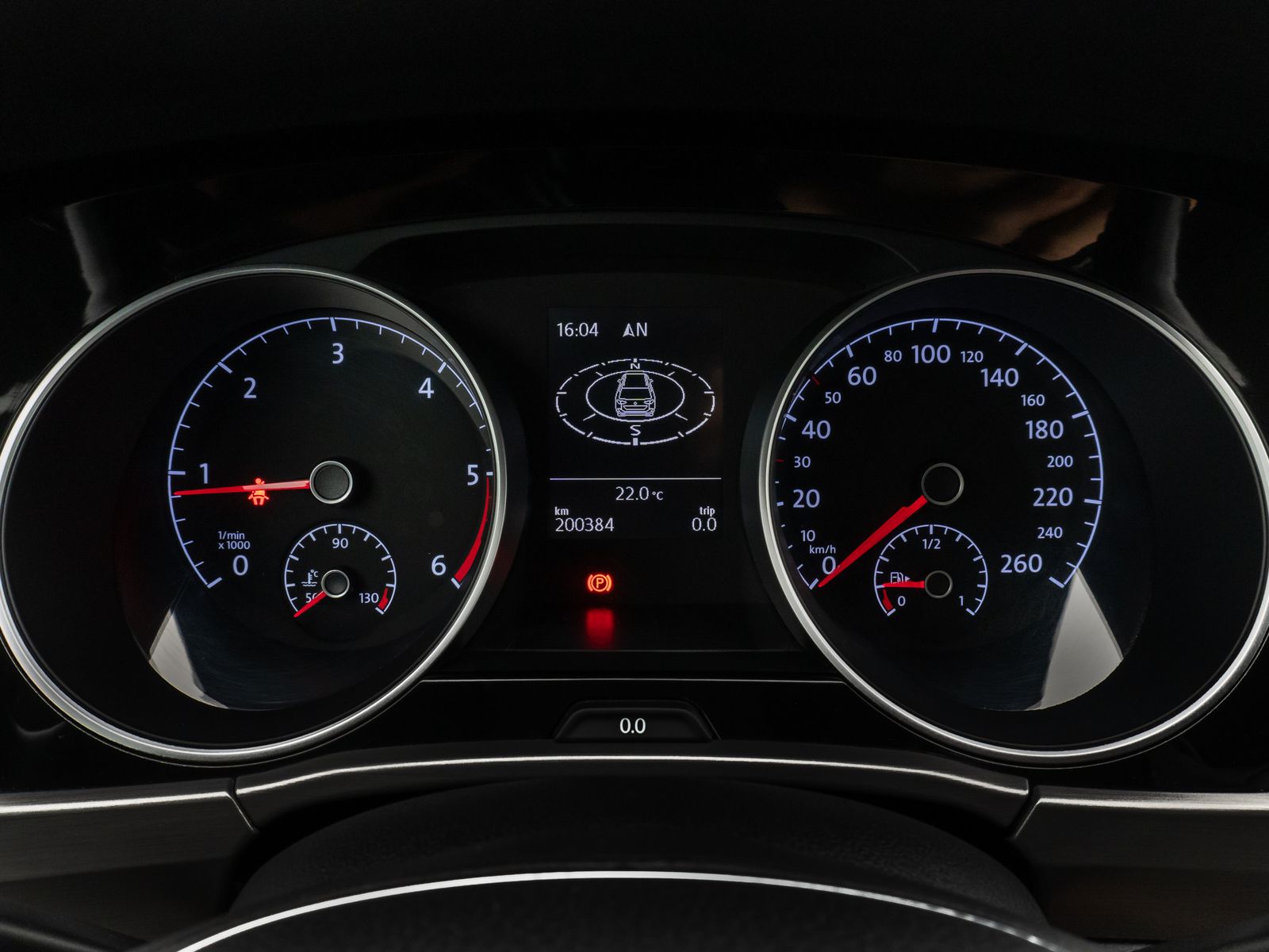 Fahrzeugabbildung Volkswagen Touran 2.0 TDI BMT Navi Stzhz ACC PDC AHK 8fach