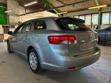 Toyota Avensis Kombi Life 1,8VVT - gebrauchte Toyota Avensis aus dem Jahr 2013