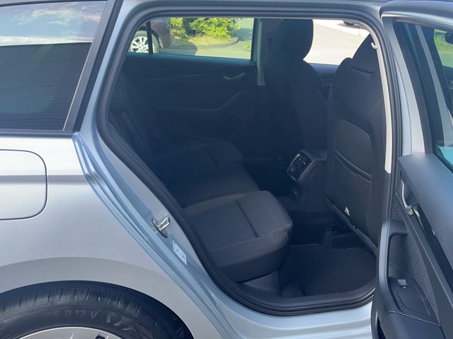 Skoda Octavia Combi IV 1.5 TSI Selection *MATRIX*NAVI*