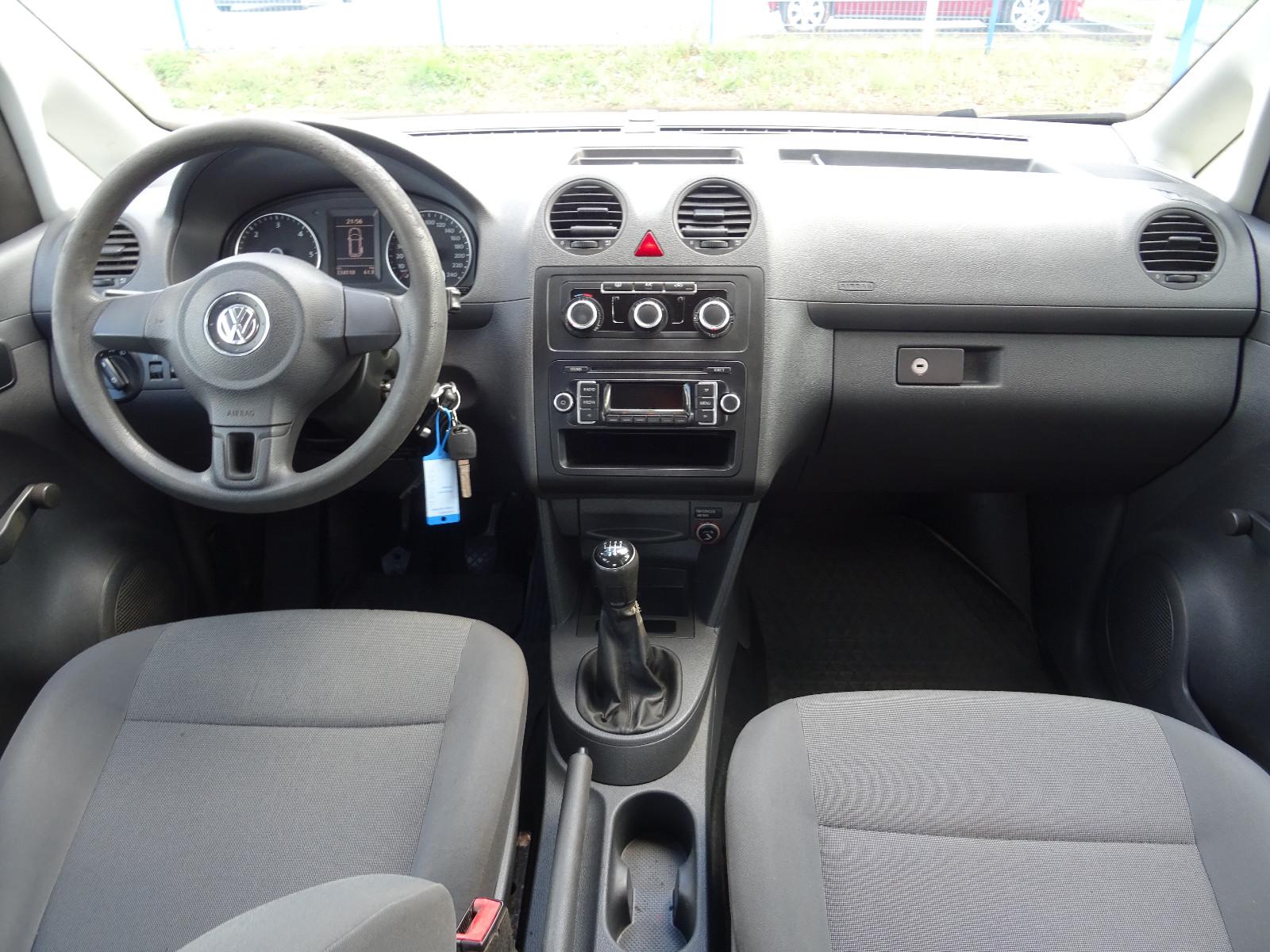 Volkswagen Caddy 2015 — photo 9