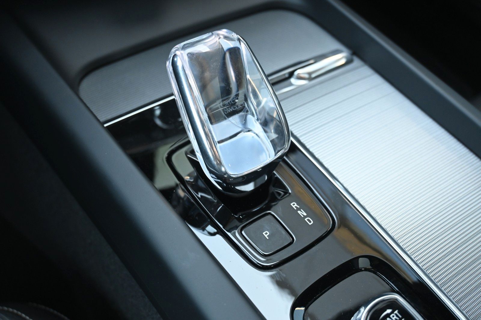 Fahrzeugabbildung Volvo S60 B4 Plus Dark*LED*PANO*STHZ*H&K*360*QI*19"