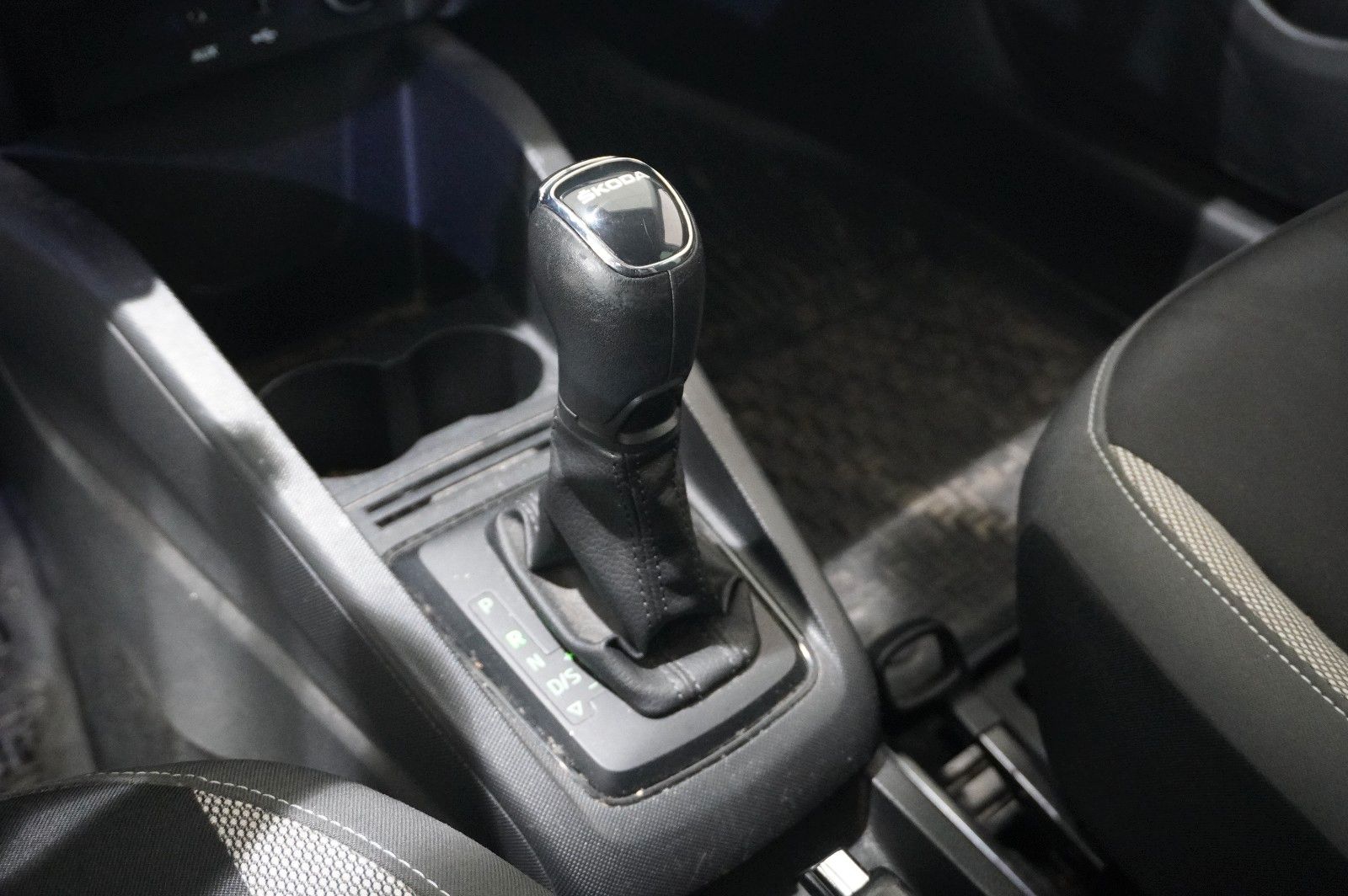 Fahrzeugabbildung SKODA Fabia Combi 1.4 TDI AMBITION DSG NAVI/LED/PDC