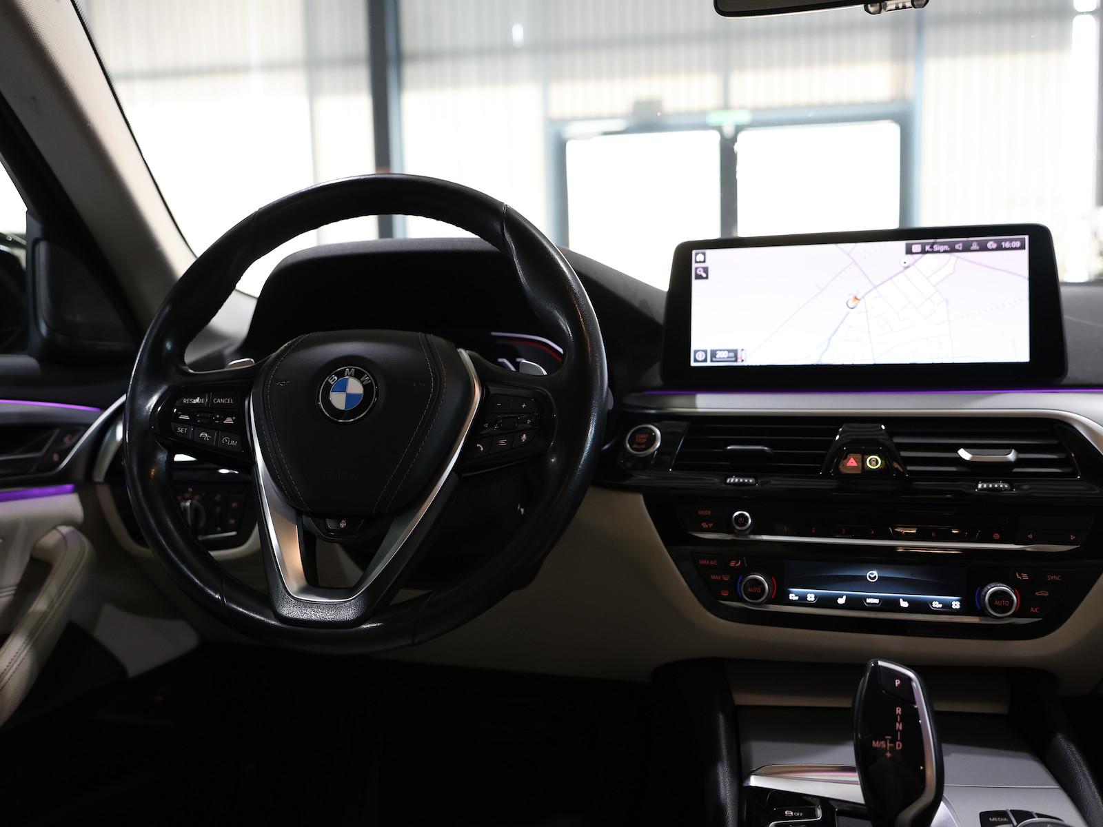 BMW 520d Touring BUSINESS / LIVE-COCKPIT+NAVI+360°