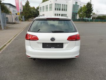 Volkswagen Golf - 11
