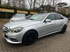 MERCEDES-BENZ E 220 CDI AVANTGARDE *Facelift*4xSHZ*S-Dach*VOLL
