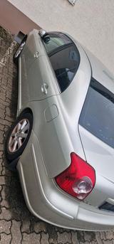 Toyota avensis - Toyota Avensis aus 2008 mit Diesel-Antrieb