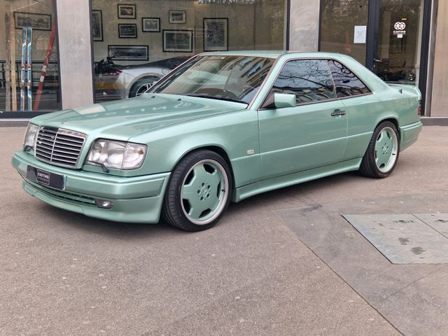 Mercedes-Benz E 3.4 AMG // CRYSTAL GREEN