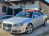 Audi A4 CABRIO SLINE 2.0 TDI KMCERT FULLOPT - Audi A4 aus 2007: Sline