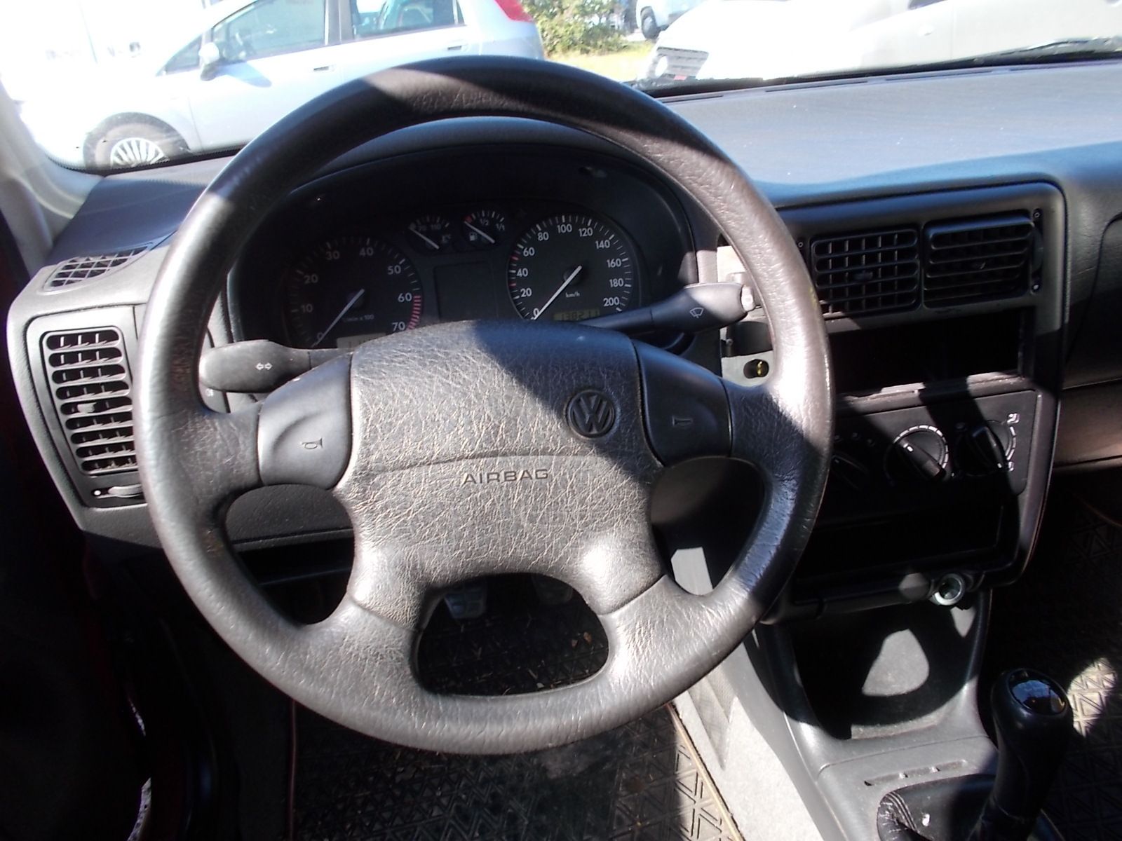 Fahrzeugabbildung Volkswagen Polo 1.0 45 PS + wenig Kilometer