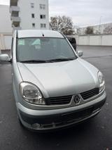 Renault Kangoo Silber mit Erdgas-/Benzintank - gebrauchte Renault Kangoo aus dem Jahr 2006