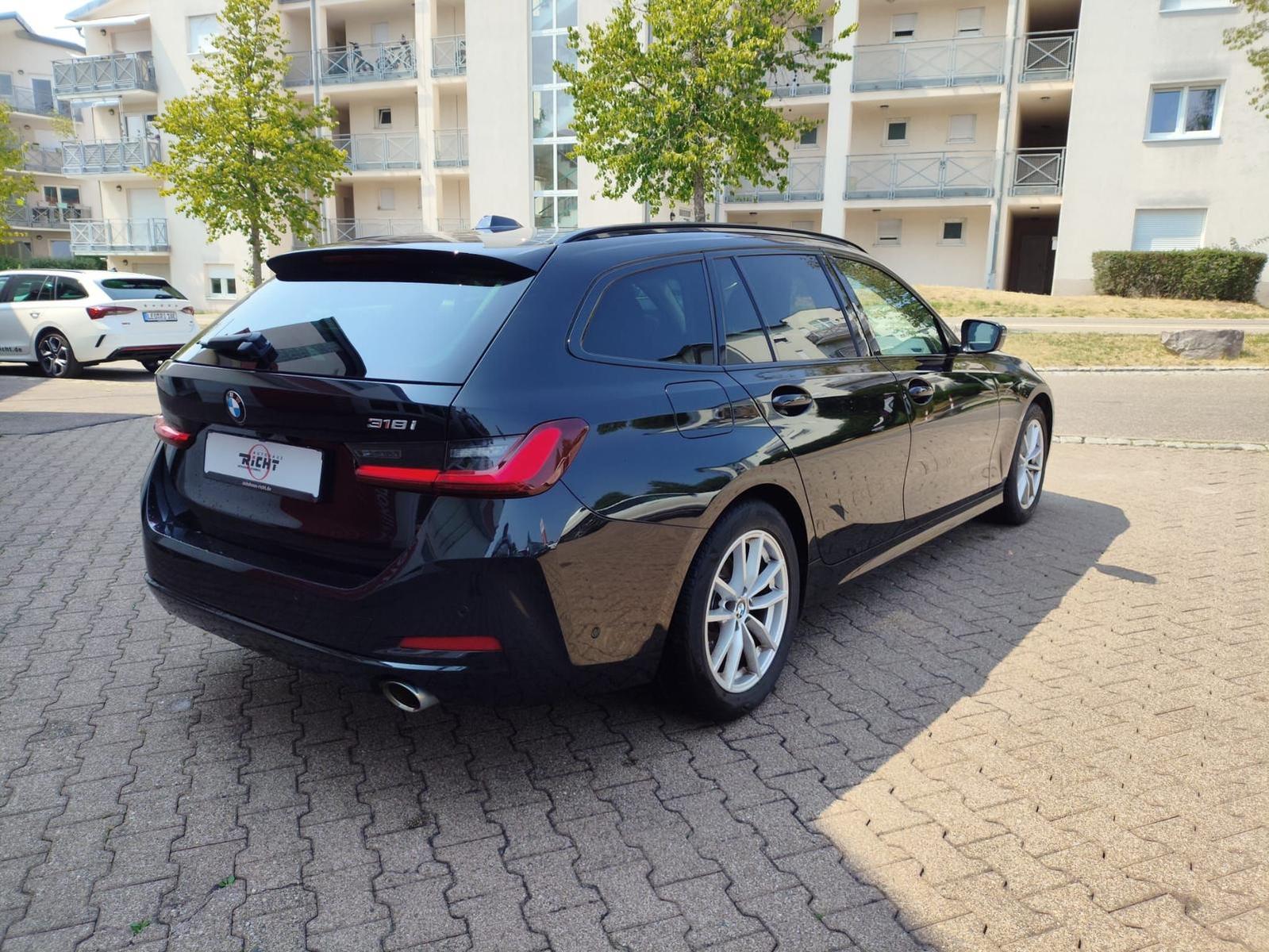 BMW 3 Series i Touring Navi HUD SHZ Totwinkel Kamera, миниатюра 4