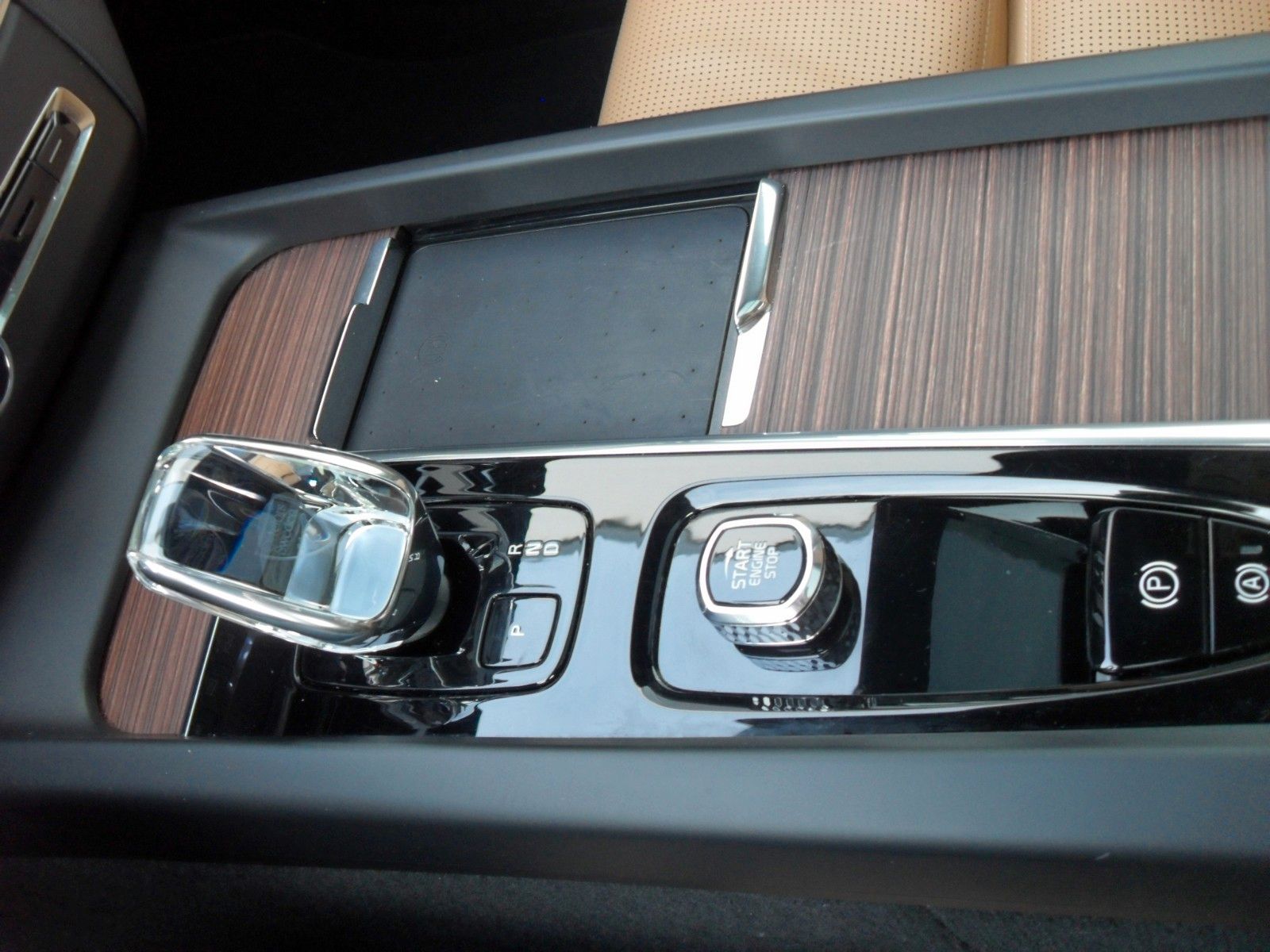 Fahrzeugabbildung Volvo XC 60 B4 Plus Bright | Sitzbelüftung | Panora.