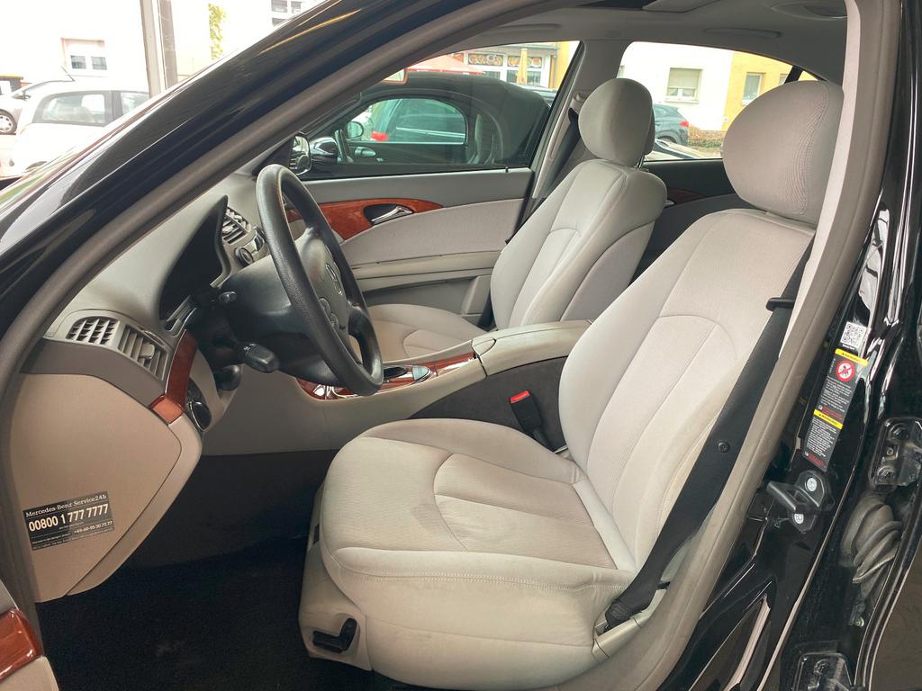 Mercedes-Benz E 320
