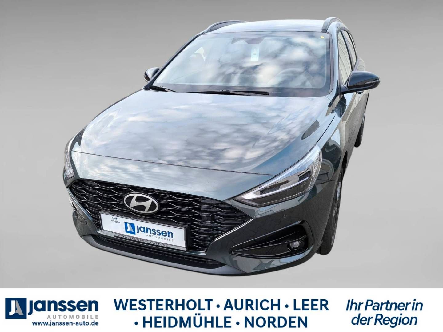 Fahrzeugabbildung Hyundai i30 Kombi, Automatik, PDC hinten/vorne, Navi,Rü