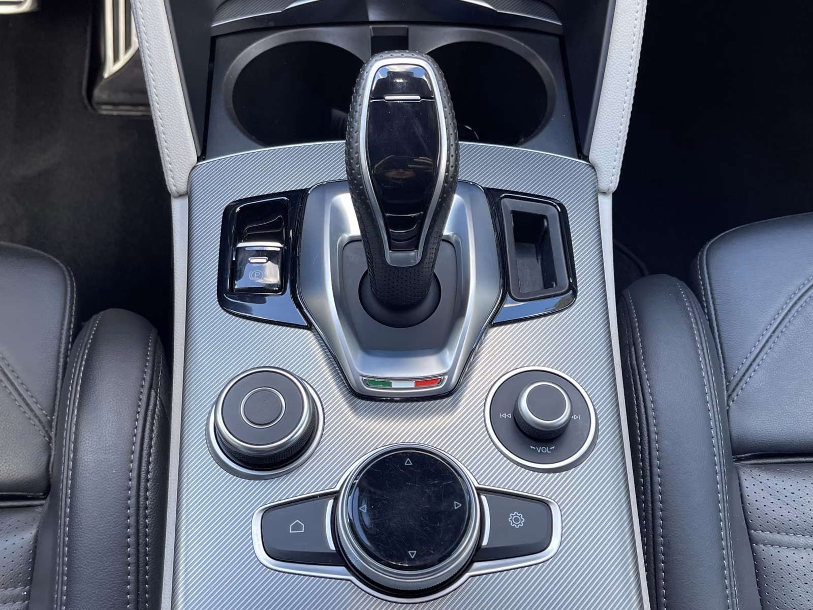 Alfa Romeo Stelvio Veloce Q4 Performance Xenon Kamera ACC, миниатюра 22