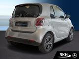 Smart smart EQ fortwo LED/22-kW-Bordl./SHZ/Pano/Navi - mit Elektro-Antrieb: Coupe, Silber