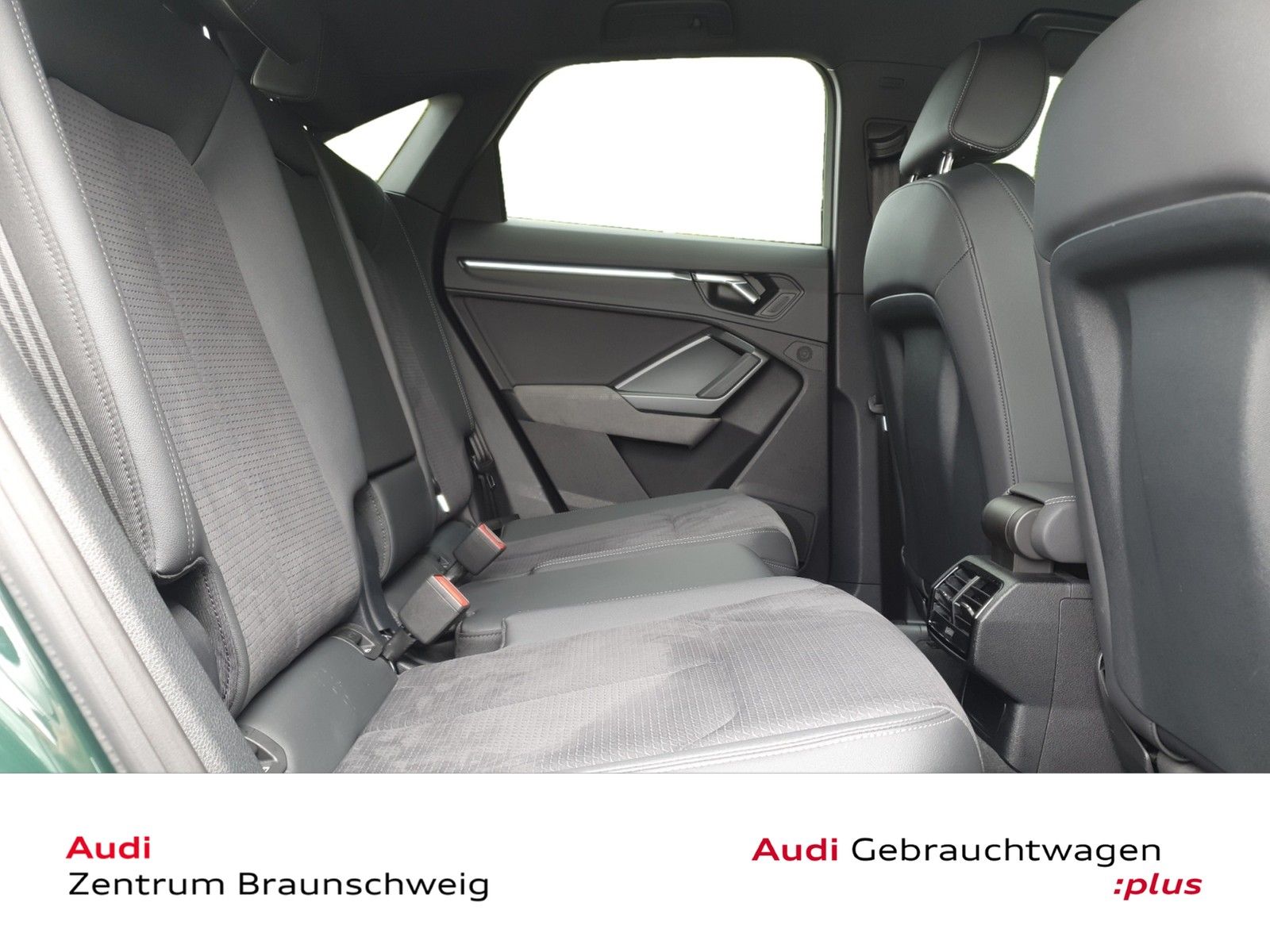 Audi Q3 Sportback S line 2.0 TFSI quattro S tronic foto 13