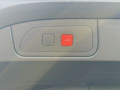 Fahrzeugabbildung DS Automobiles DS 7 BlueHDI 130 EAT8 Étoile Opera Hellgrau