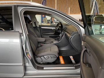 Audi A4 Avant 3.0 TDI quattro *NAVI*BI-XENON*TEMPOMAT