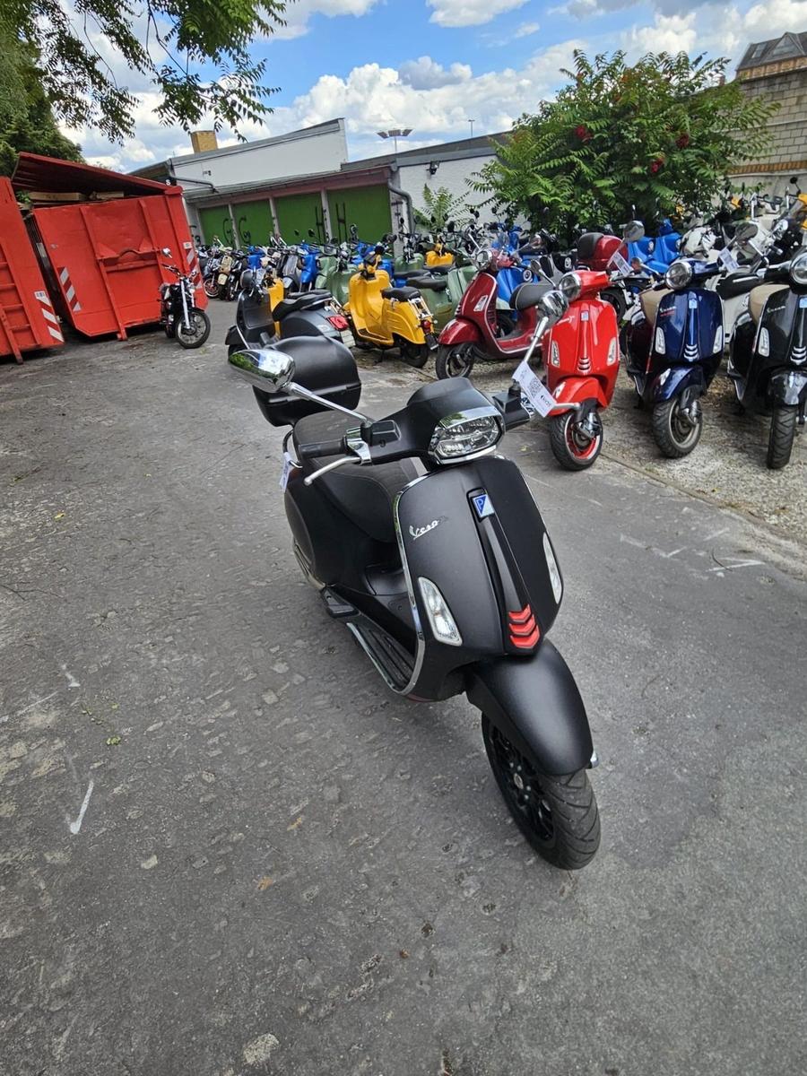 Vespa Primavera S 50 LED USB LM TOPCASE