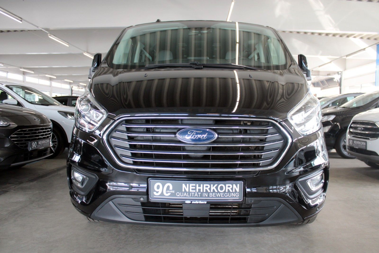 Fahrzeugabbildung Ford Tourneo Custom Titanium X Aut. 8-Si XENON LEDER