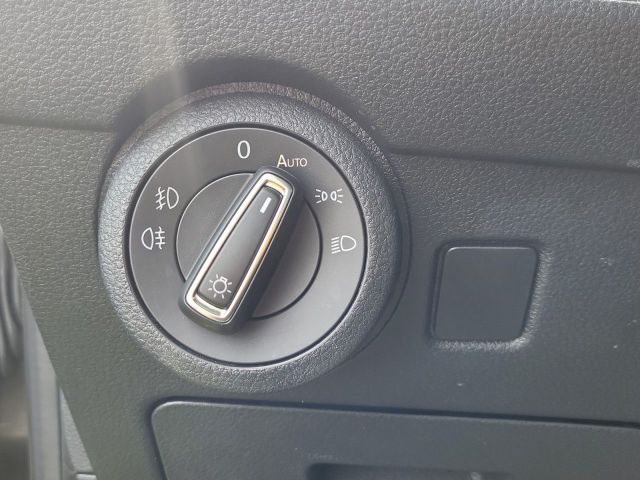 Multivan 6.1 Generation SIX 2.0TDI Aut. AHK