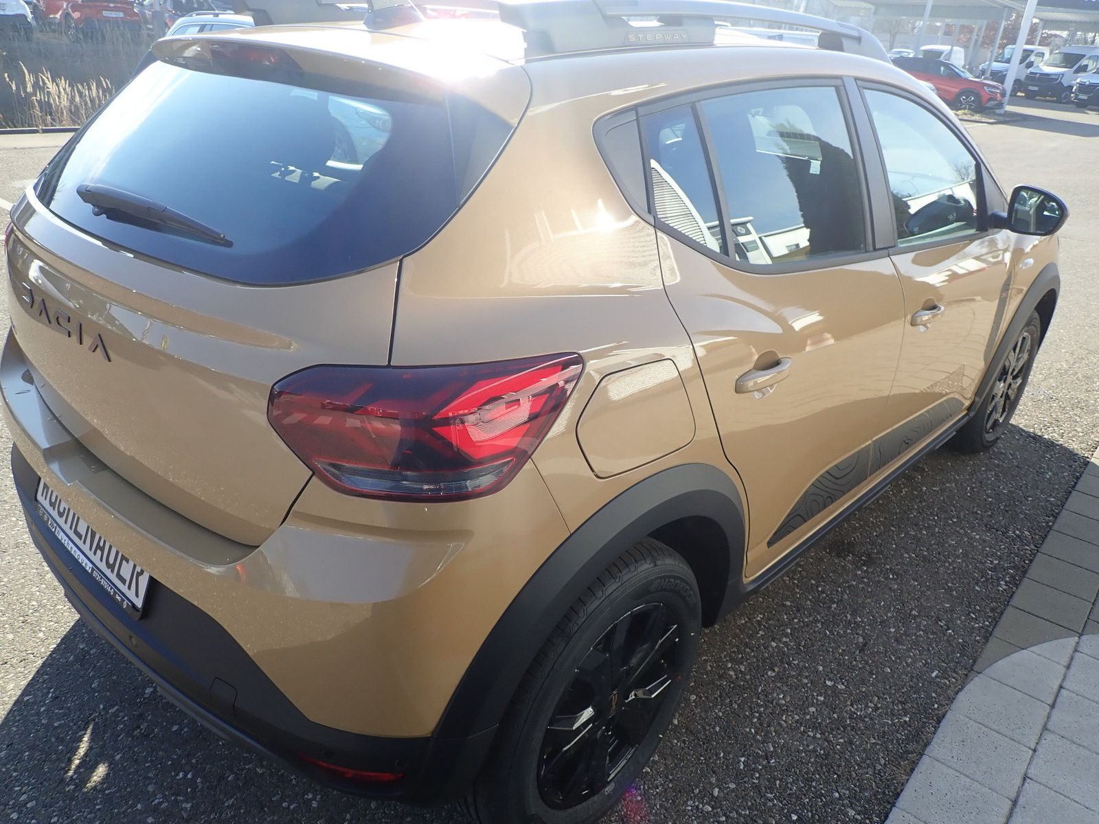 Fahrzeugabbildung Dacia Sandero STEPWAY TCe 90 CVT EXTREME/AUTOMATIK/SHZ