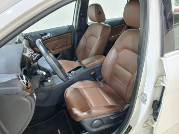 Mercedes B 180 - 12