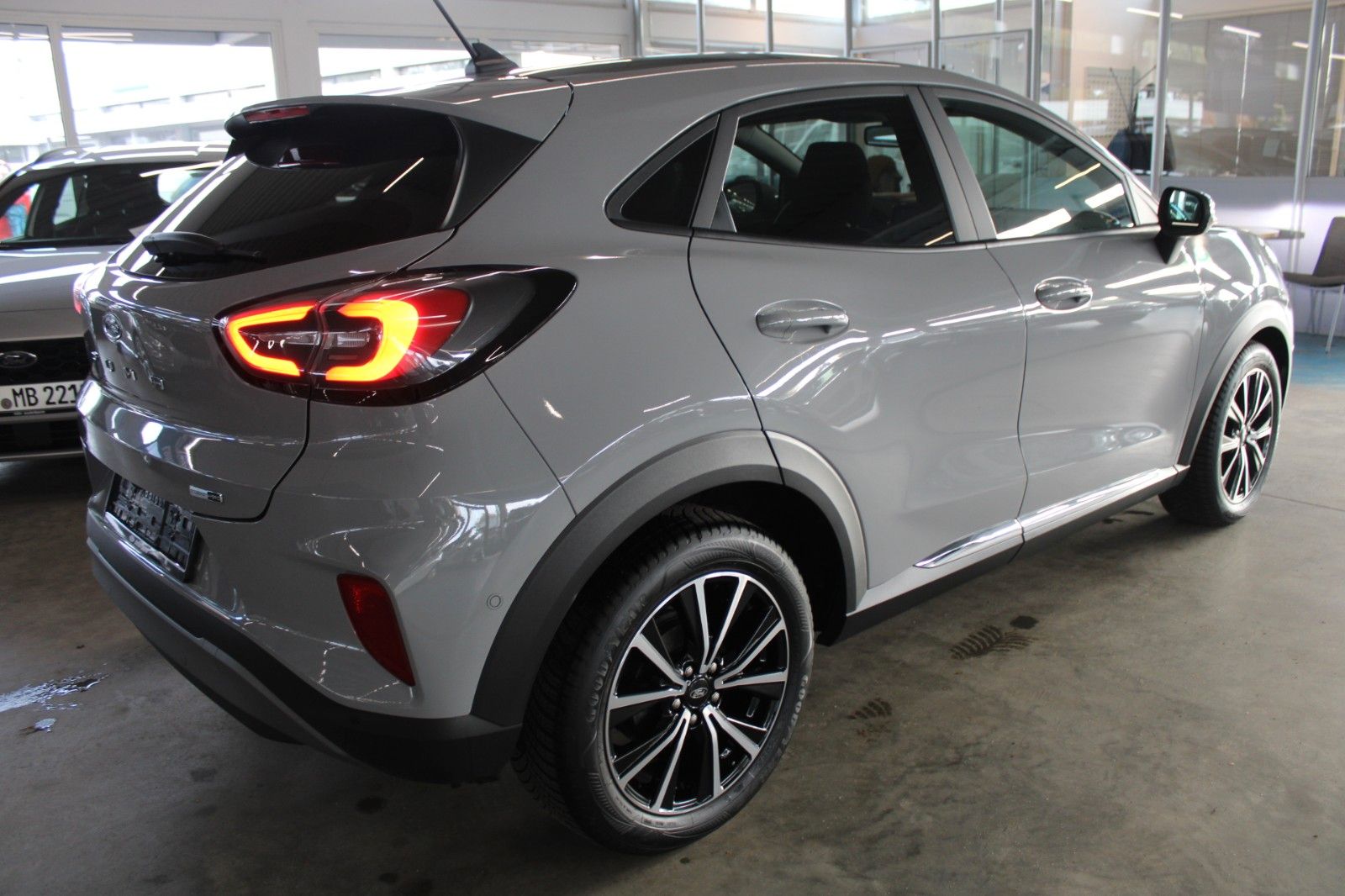 Fahrzeugabbildung Ford Puma MHEV Titanium LED Schiebedach WinterPaket