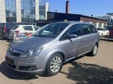 Opel Zafira B 1.8 CATCH ME*KLIMA*7-SITZER*TÜV 02.2027 - Opel Zafira: Catch Me