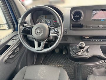 Mercedes Sprinter - 11