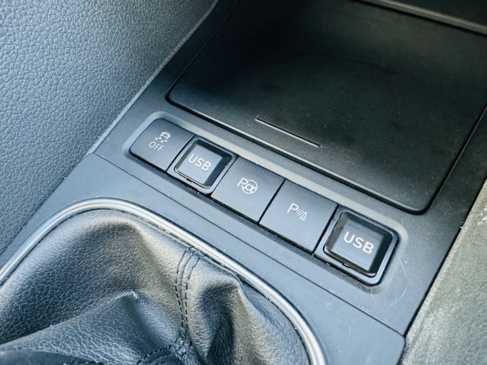 Fahrzeugabbildung Volkswagen Golf VI Cabriolet /Klima./Sitzhz./Leder/Navi/PDC