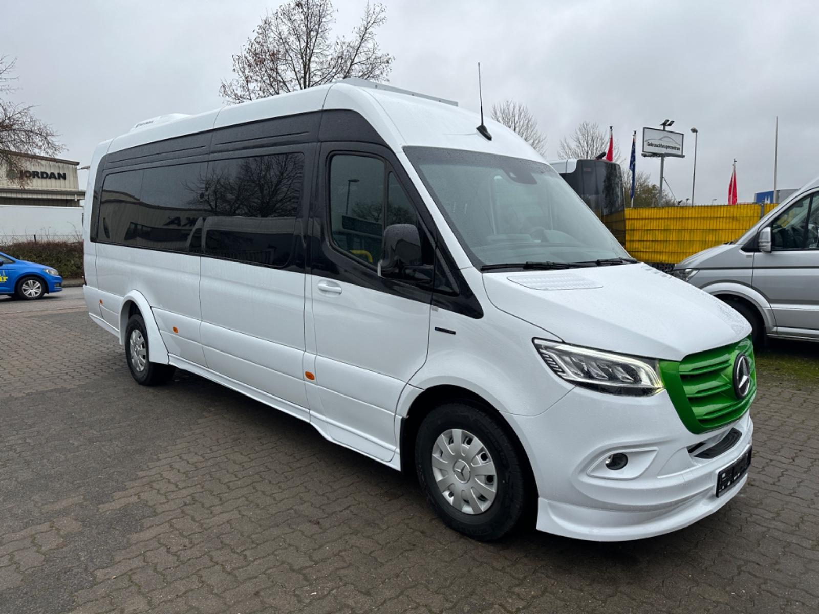 Mercedes-Benz Sprinter Elektro 450km Reichweite 19 Sitzer