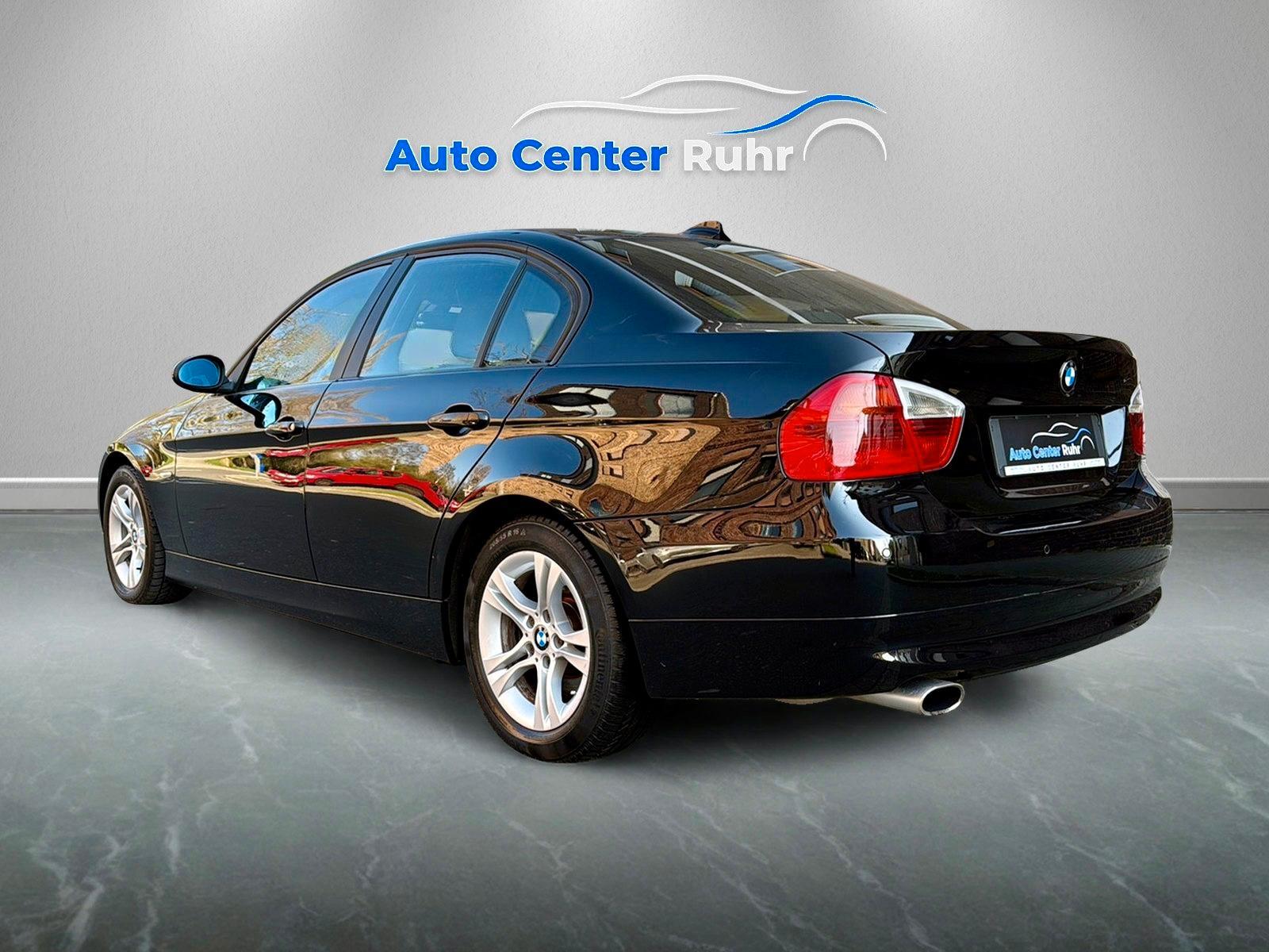 BMW 318i - BERLINE - 143 CV - BVA