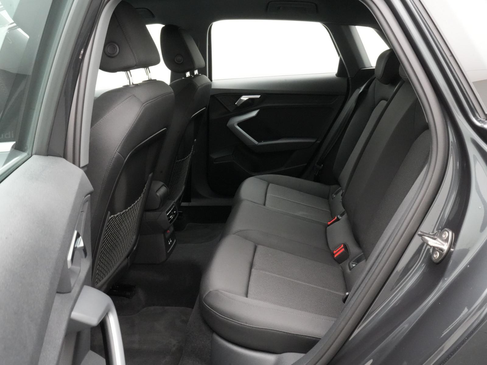 Audi A3 Sportback e advanced LED KAM ACC PDC NAVI SHZ