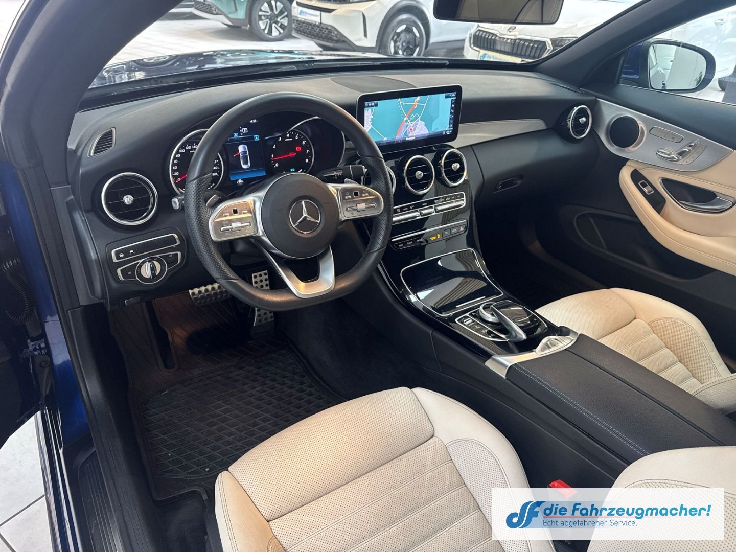 Fahrzeugabbildung Mercedes-Benz C 200 Cabrio 4Matic Sportpaket AMG LED Leder Mem