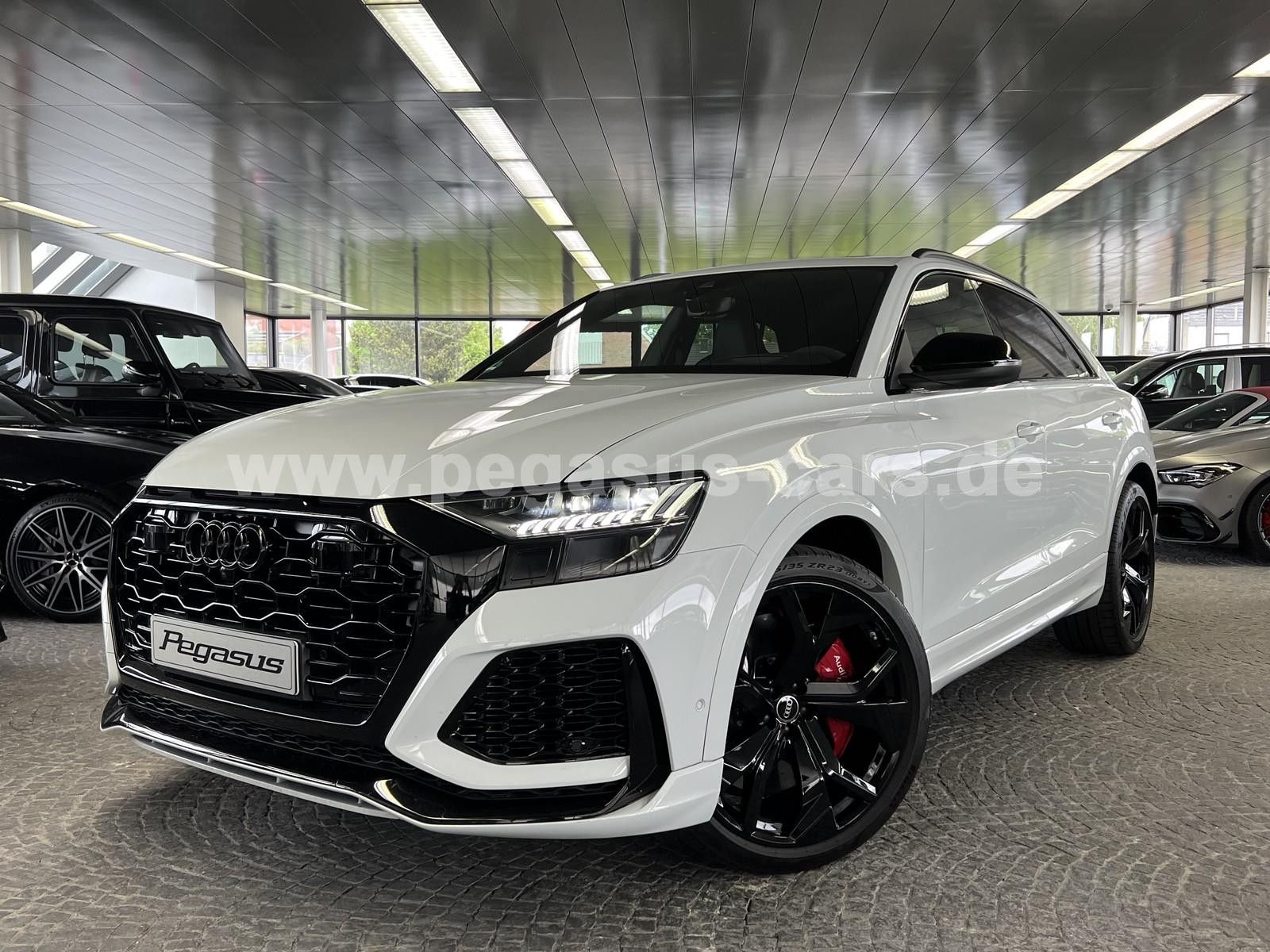 AUDI RSQ8 - 29