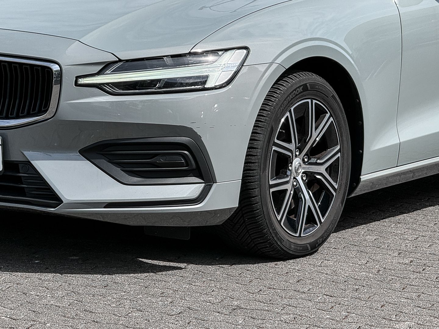 Volvo V60 Kombi Core B4 Benzin EU6d AHK Digitales Cock imagem 3