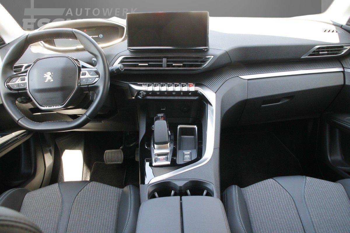 Fahrzeugabbildung Peugeot 3008 HYBRID Allure (MJ F0)