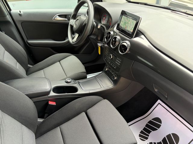 Fahrzeugabbildung Mercedes-Benz B 160 Automatik+Navi+BT+LM+SHZ+PDC+Tempomat