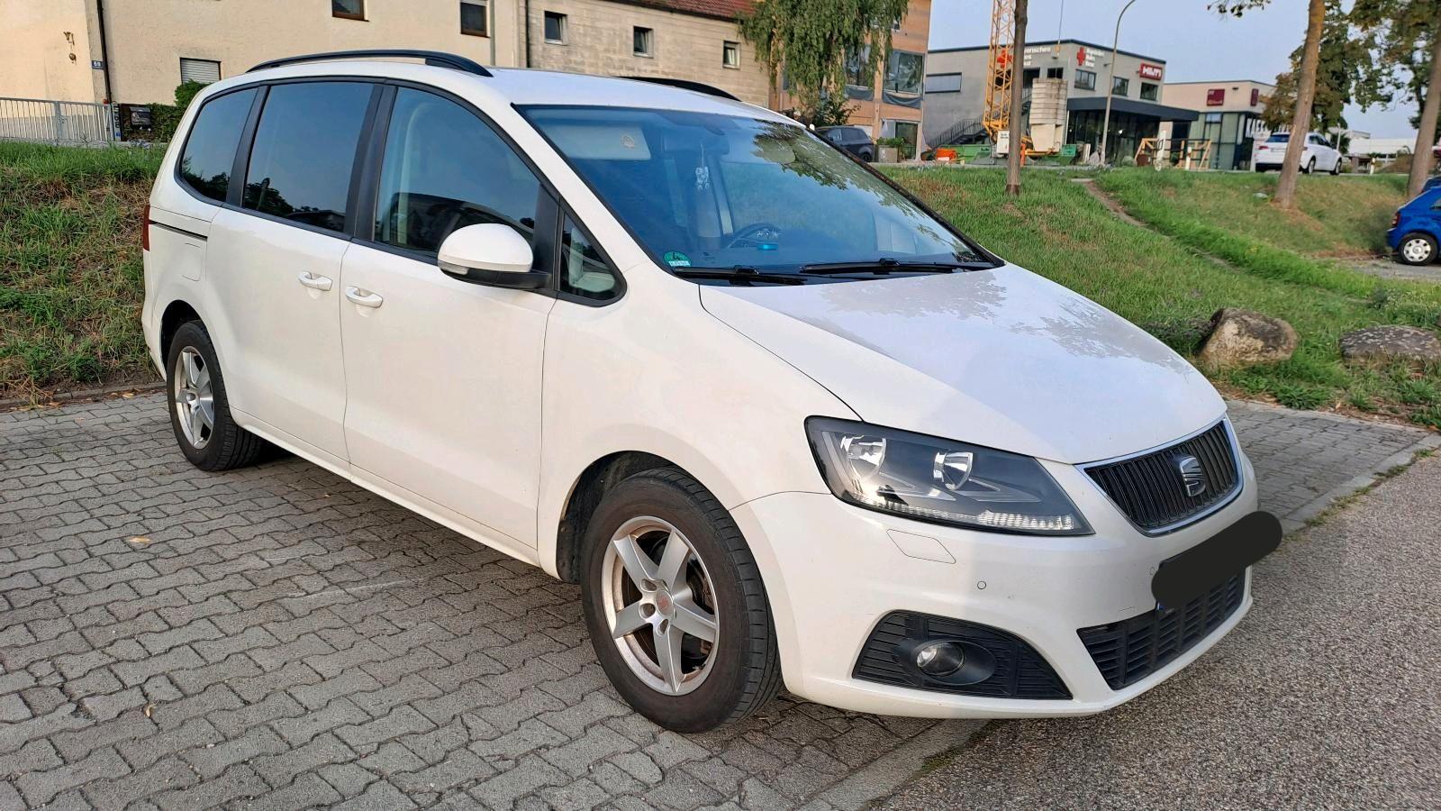 Seat Alhambra 2010 — interior