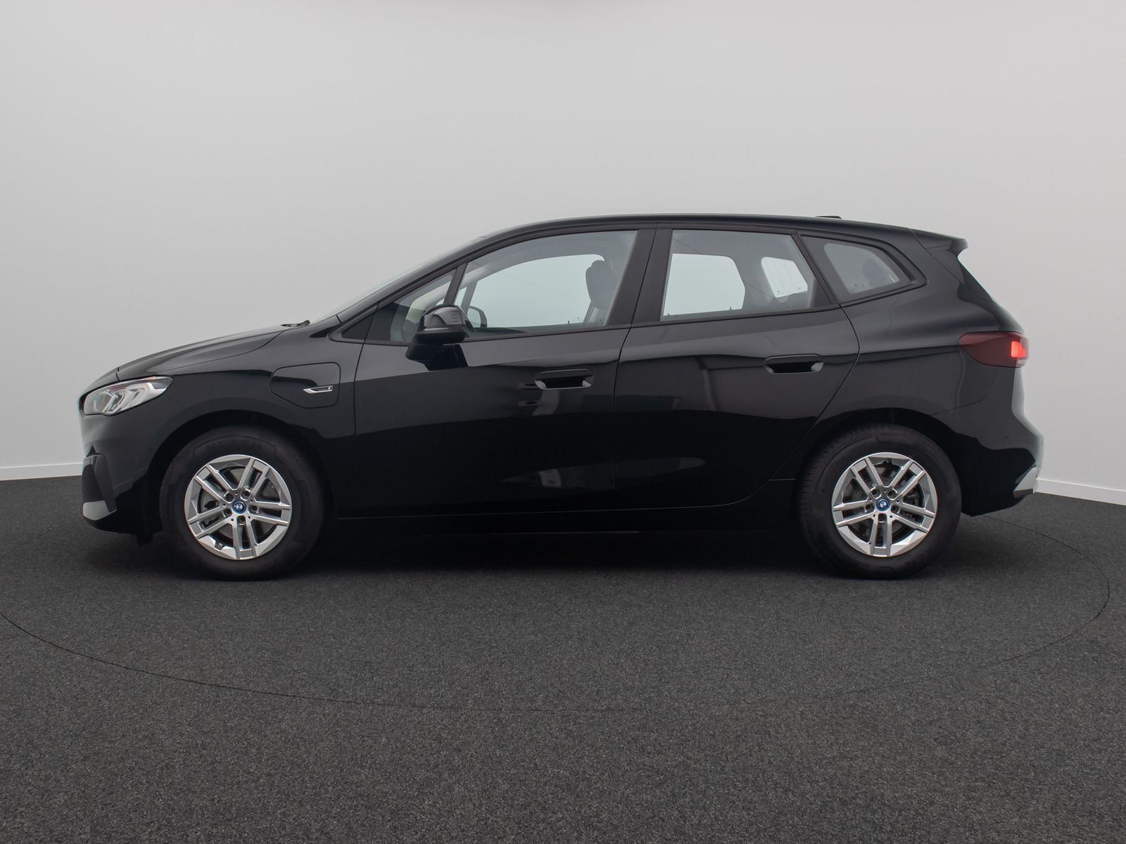 Fahrzeugabbildung BMW 225 Active Tourer DAB ParkAs DriveAss Kamera