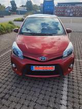 Toyota Yaris 1,5-l-VVT-i Hybrid Club - Toyota Yaris Gebrauchtwagen in Bonn