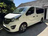 Opel Vivaro Tourer L1H1 1.6 BiTurbo - Opel Vivaro: L1h1
