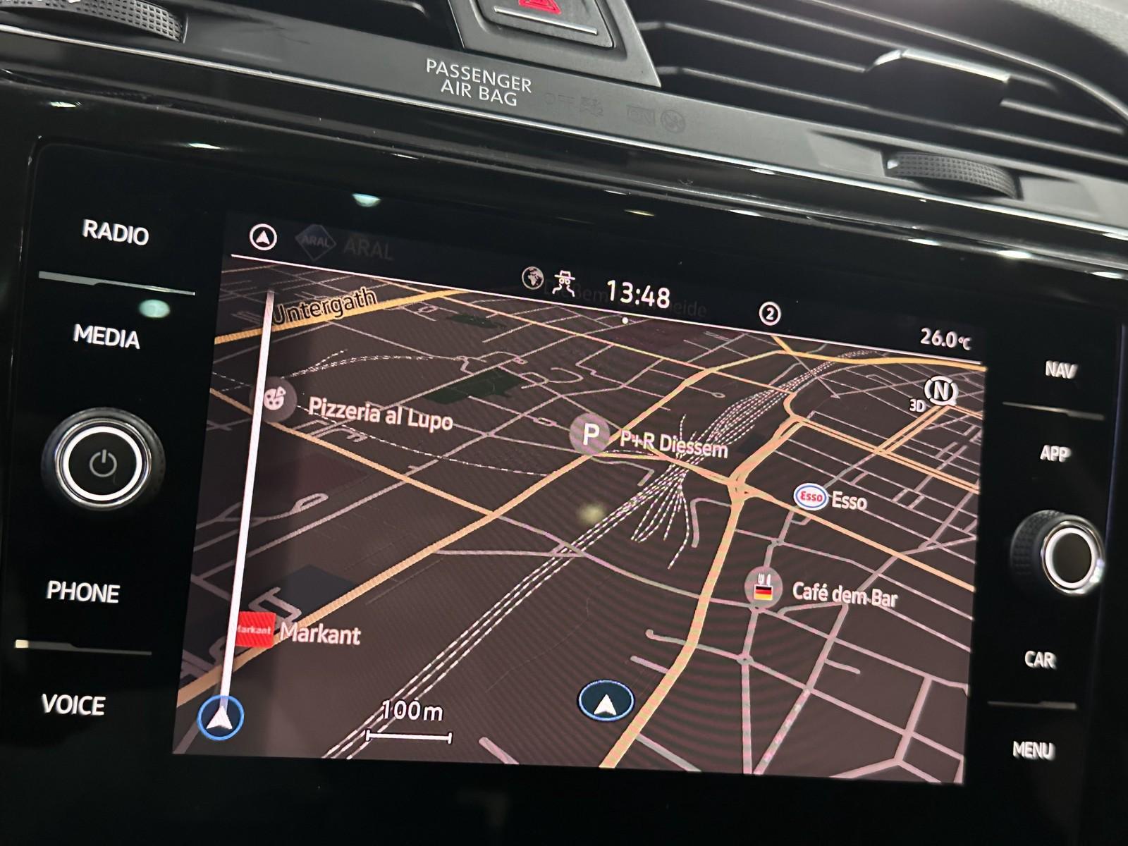 Volkswagen Touran DSG*7SITZER*PANO*ACC*AHK*CARPLAY*, миниатюра 19